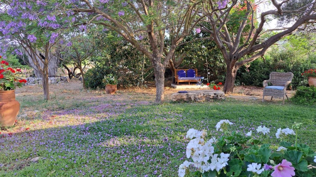Villa Adama Clil Bagian luar foto